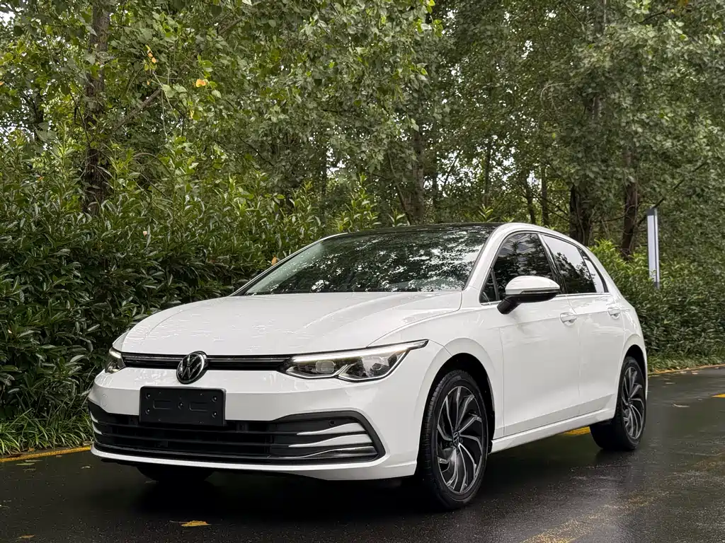 Volkswagen Golf 2022