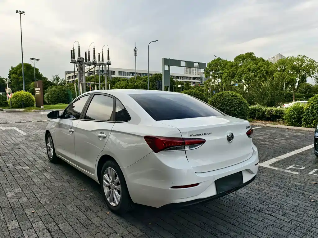 Buick Excelle 2021