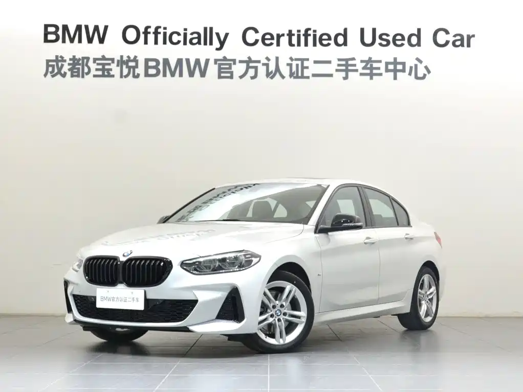 BMW 1 Series 2021 — фото 1