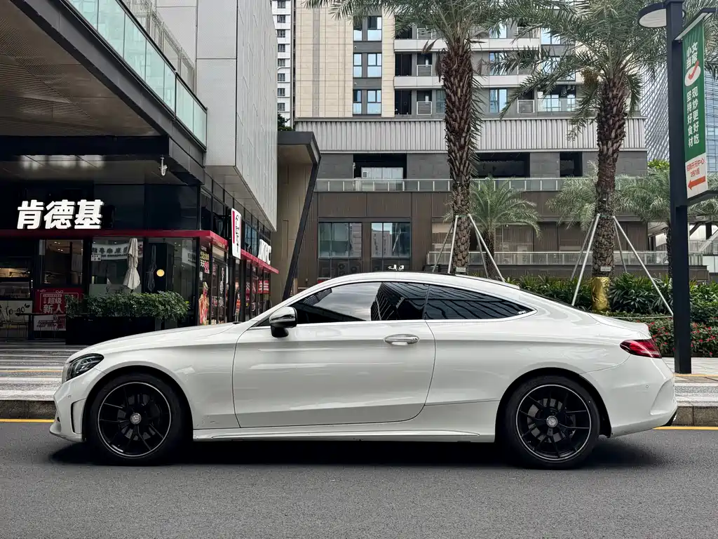 Mercedes-Benz C-Class 2022 — фото 19