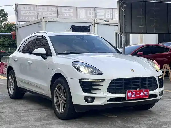 Porsche Macan 2016