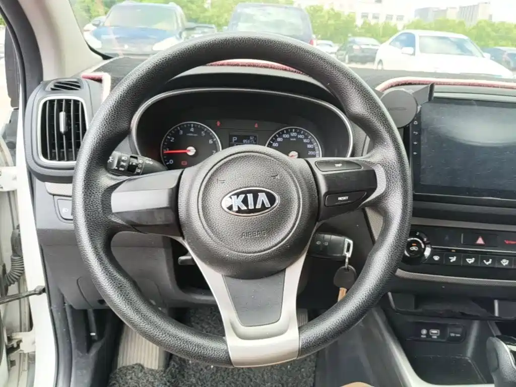Kia KX3 2017 — фото 11