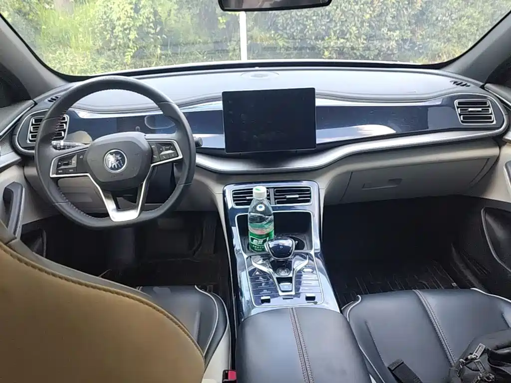 BYD Qin PLUS 2022 — фото 10