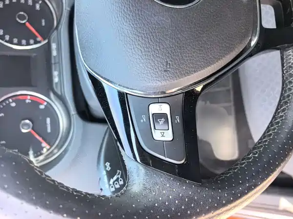 Volkswagen Polo 2015