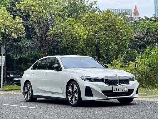 BMW i3 2023