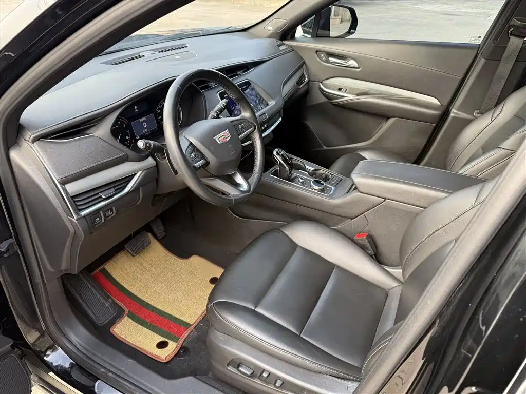 Cadillac XT4 2020 — фото 20