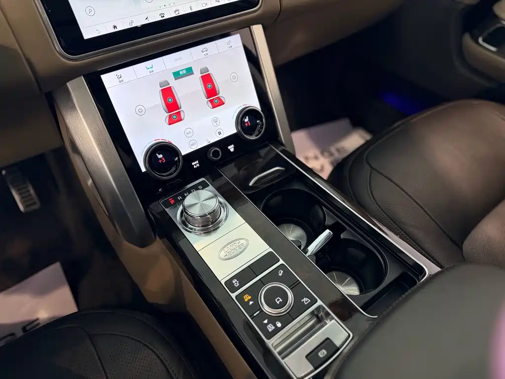 Land Rover Range Rover 2020 — фото 11
