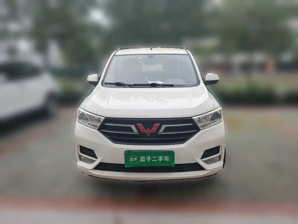 Wuling Hongguang 2020 — фото 24