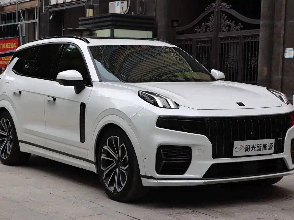 Lynk & Co 09 EM-P 2024 — фото 3