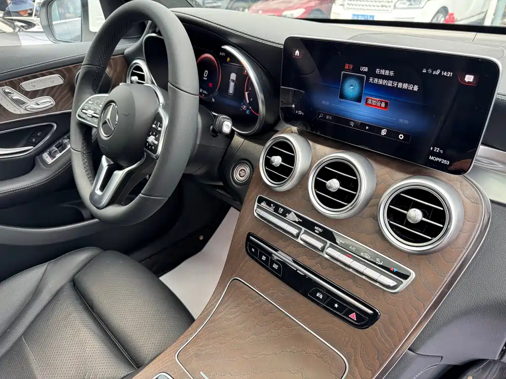 Mercedes-Benz GLC 2021 — фото 28