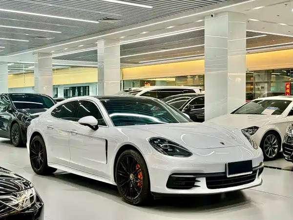 Porsche Panamera 2019