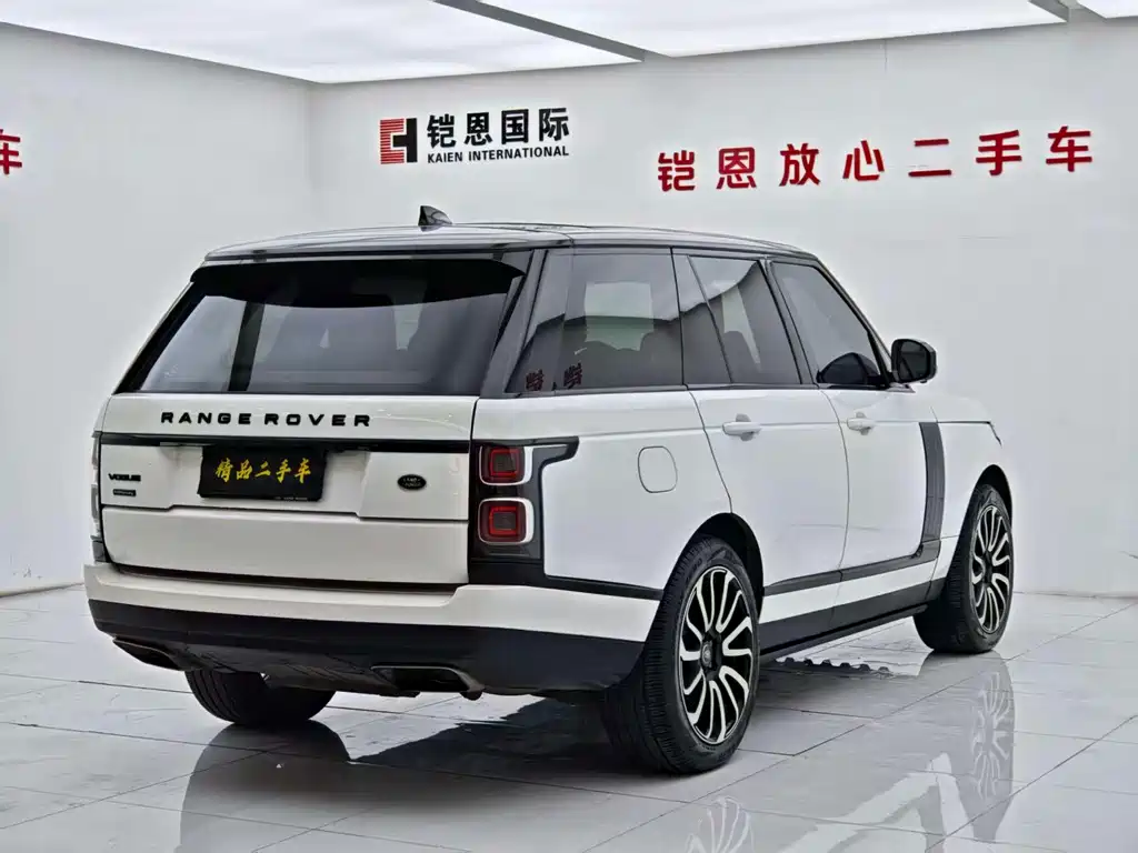 Land Rover Range Rover 2018 — фото 25