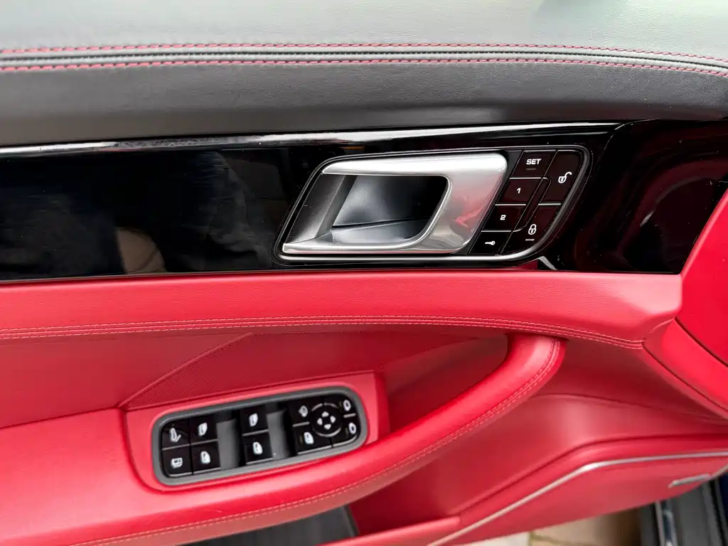 Porsche Panamera Hybrid 2018 — фото 10