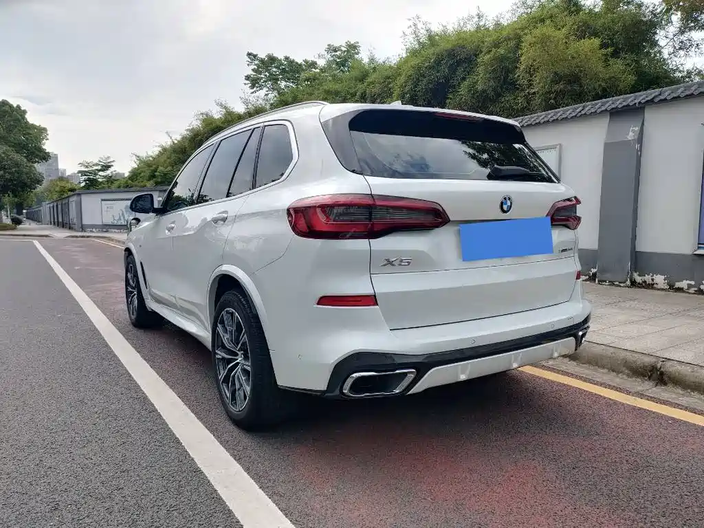 BMW X5 2022 — фото 17