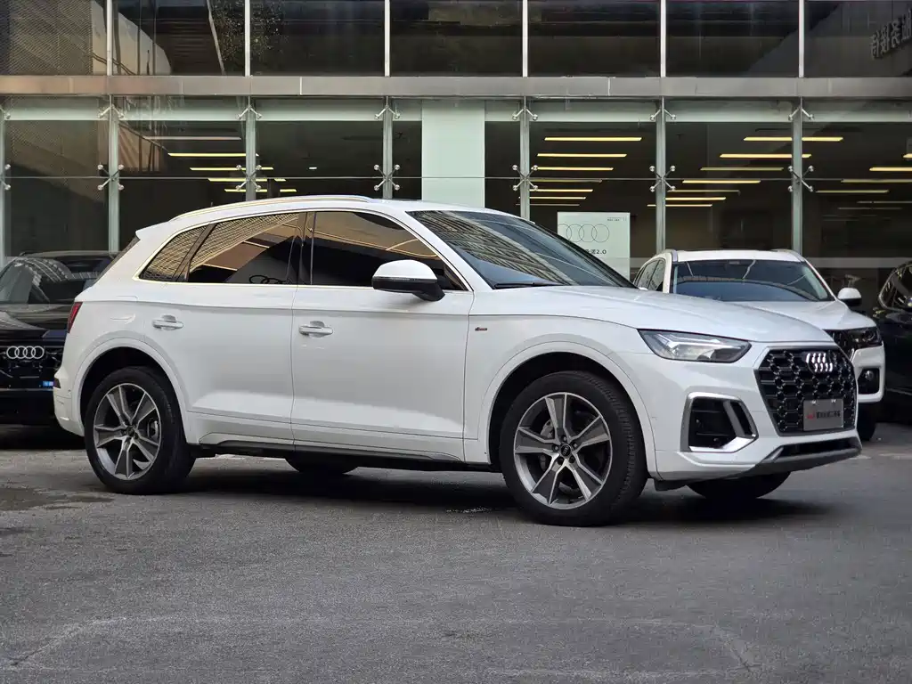 Audi Q5L 2022 — фото 4