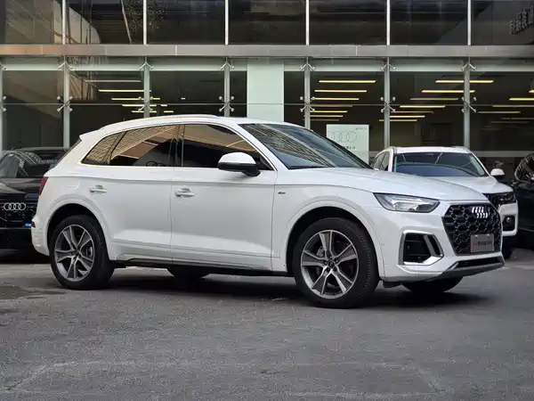 Audi Q5L 2022