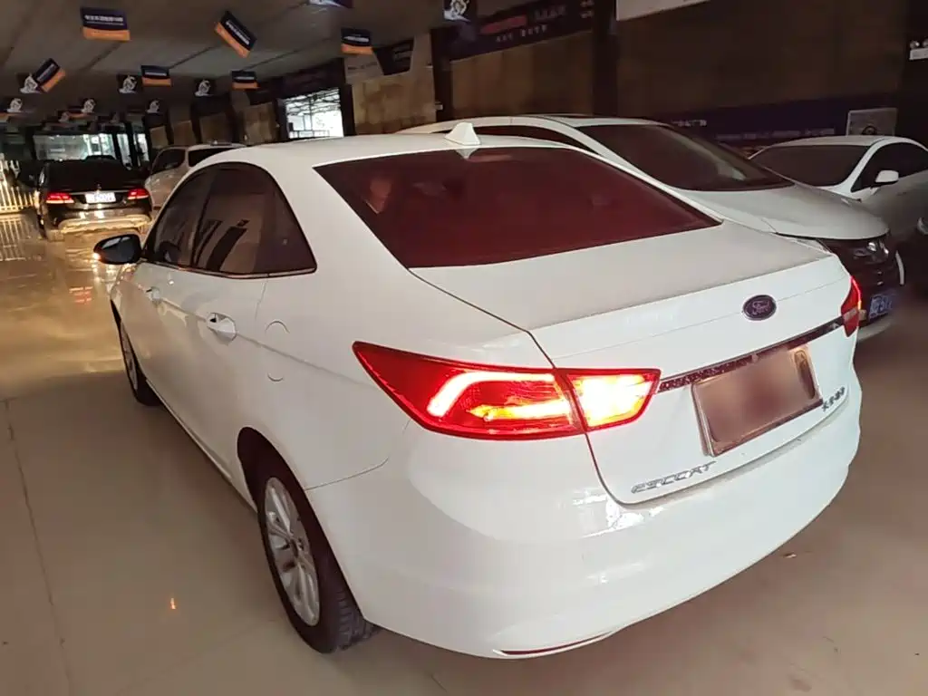Ford Escort 2018
