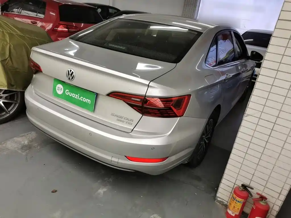 Volkswagen Sagitar 2019