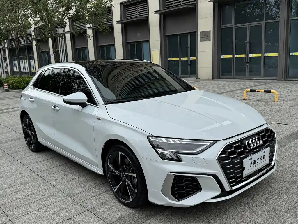 Audi A3 2024 — фото 2
