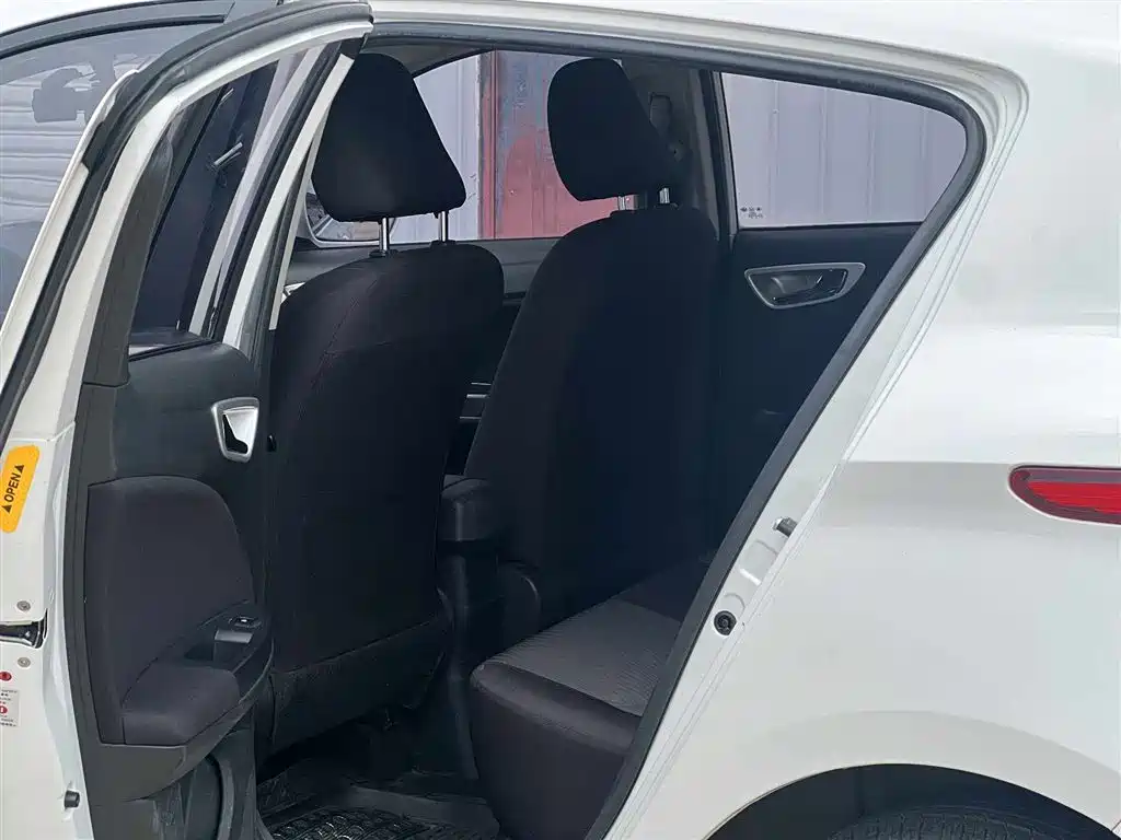 FAW Junpai D60 2016