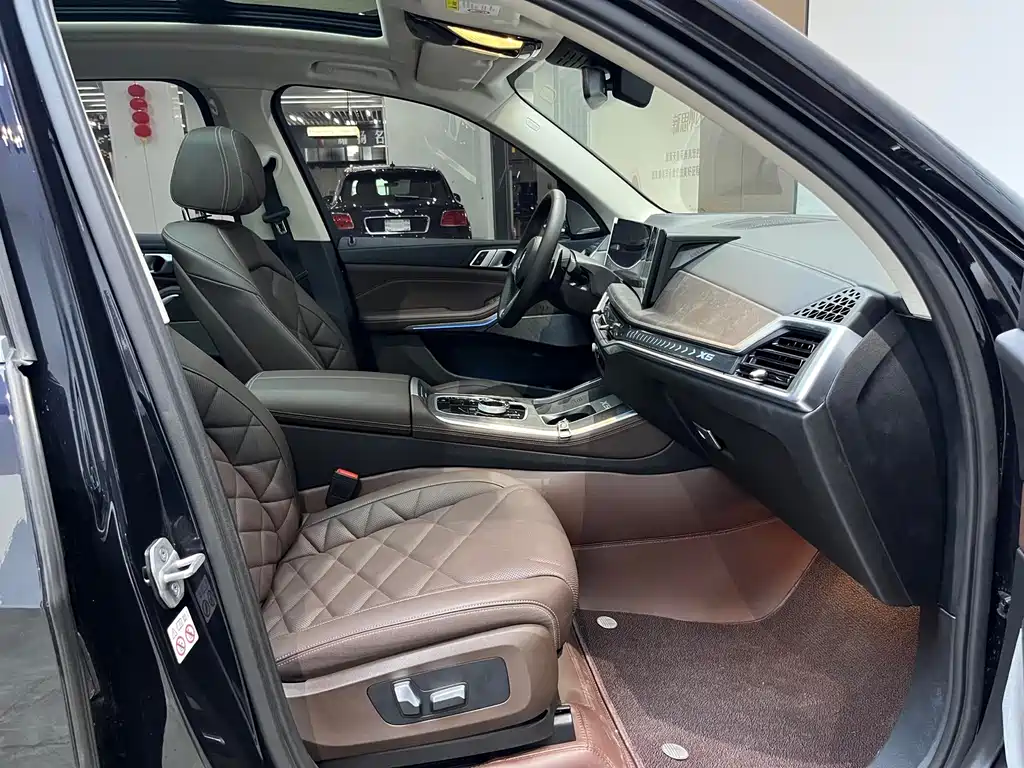BMW X5 2024 — фото 12