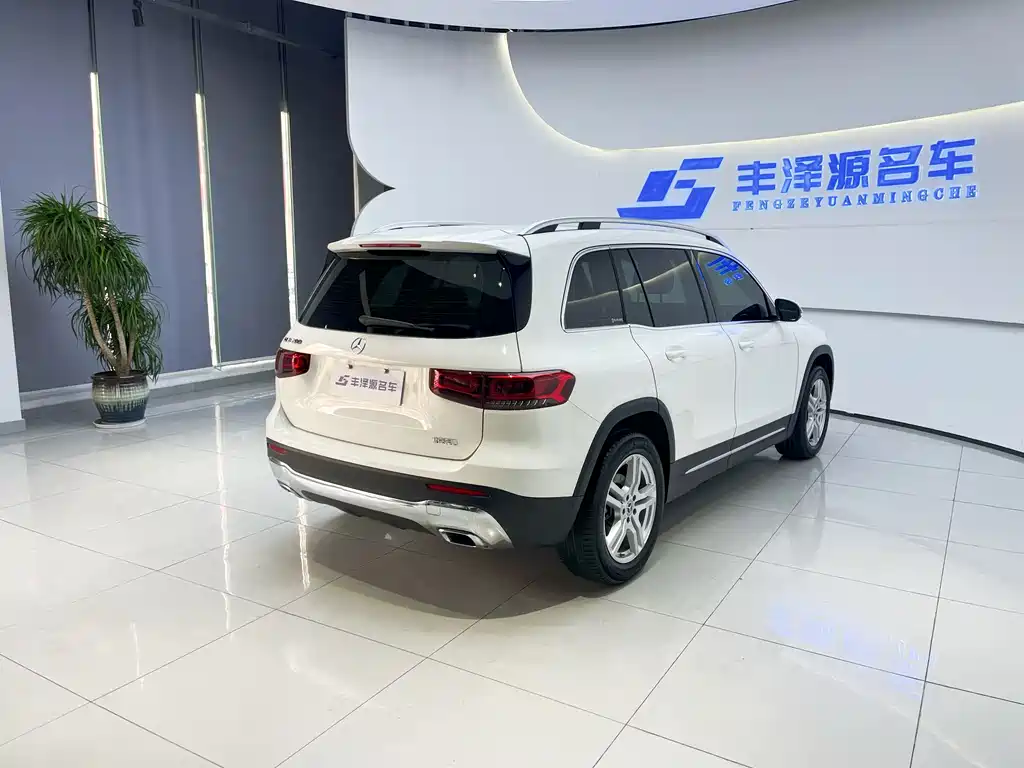 Mercedes-Benz GLB 2022