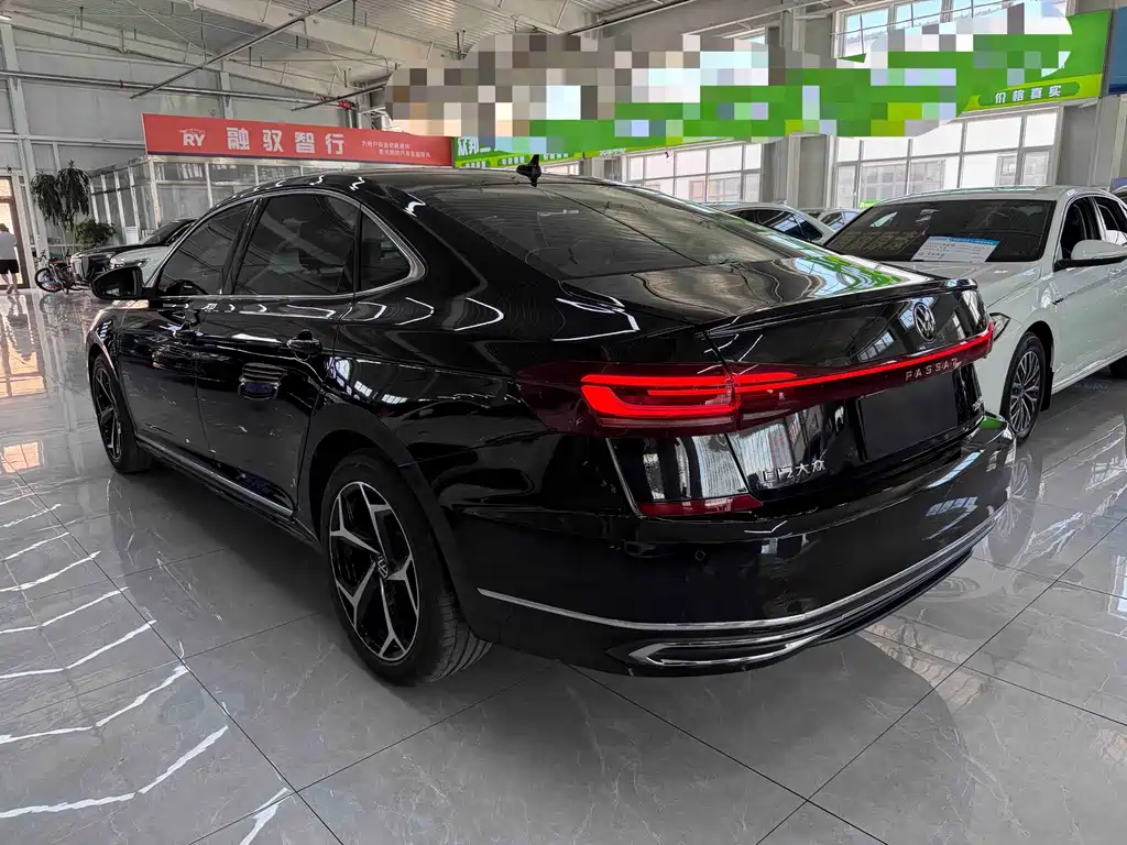Volkswagen Passat 2022