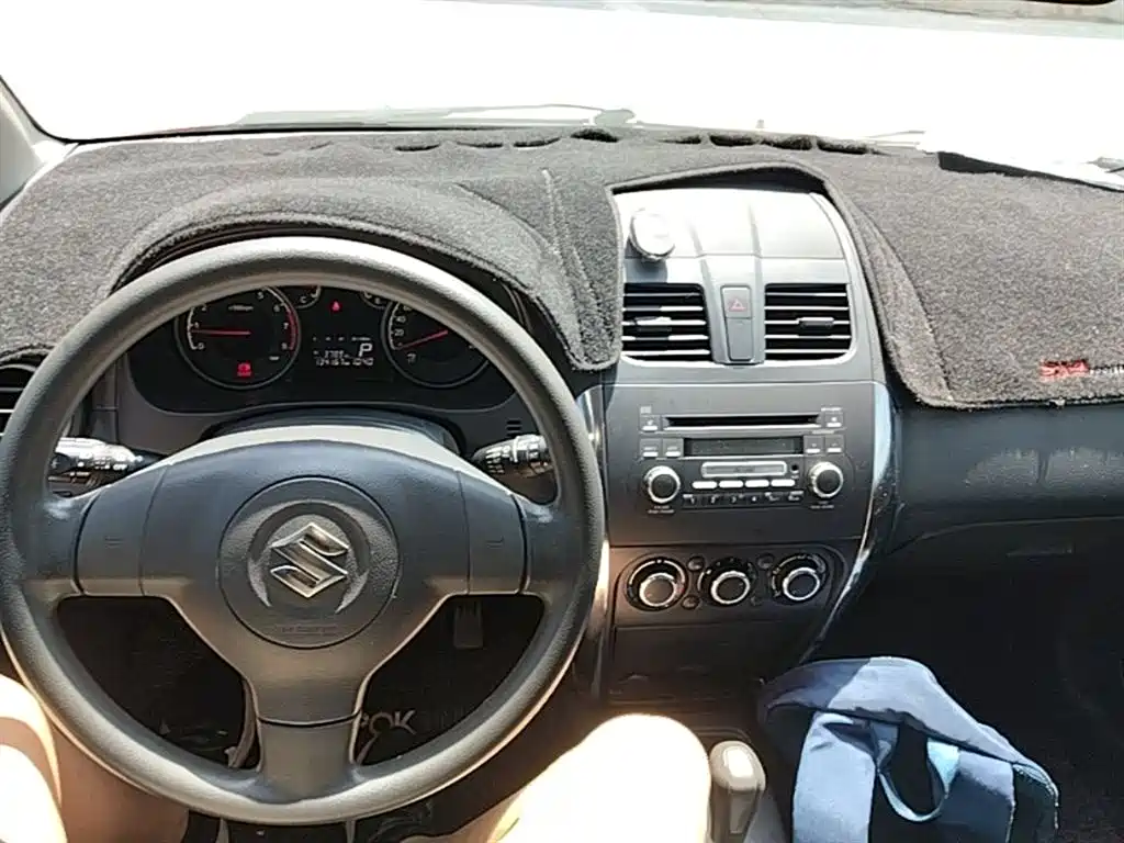 Suzuki SX4 2015 — фото 10