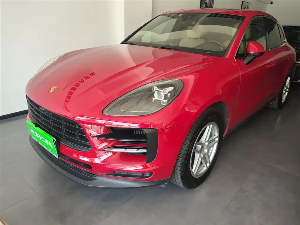 Porsche Macan 2020 — фото 1