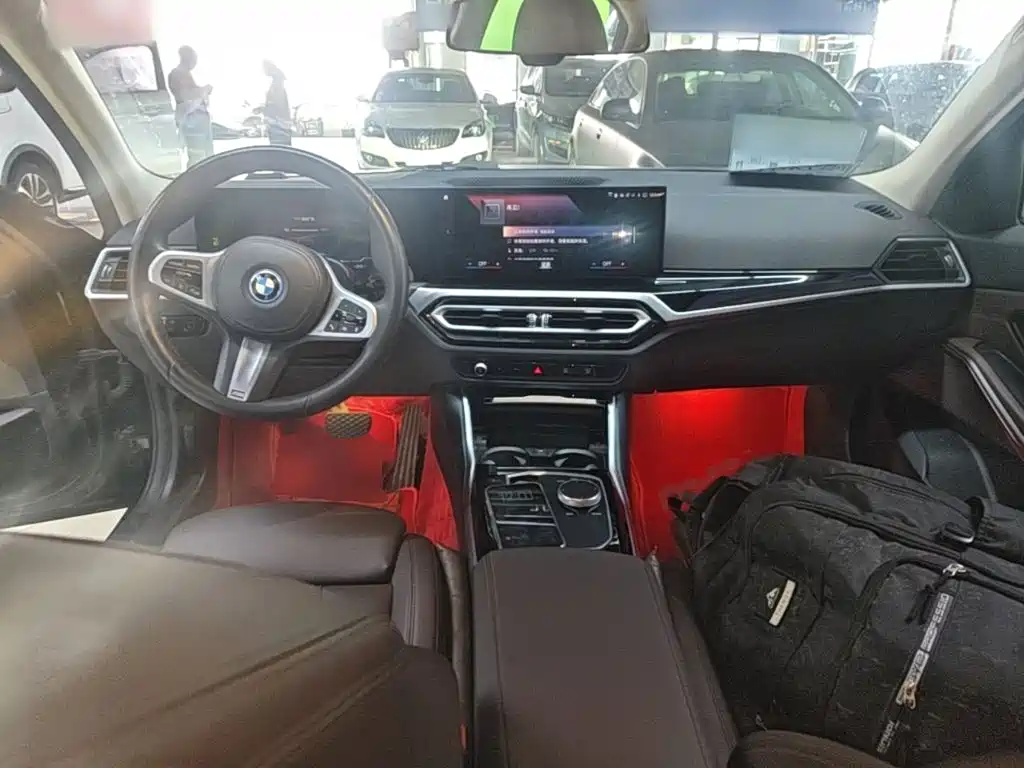 BMW i3 2023 — фото 10