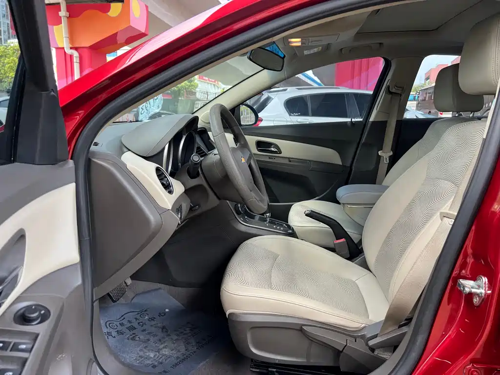 Chevrolet Cruze 2015 — фото 12