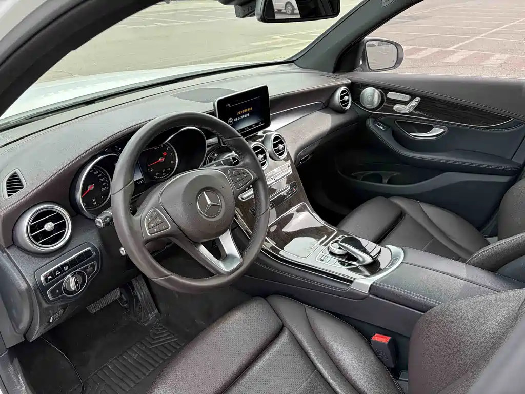 Mercedes-Benz GLC 2016