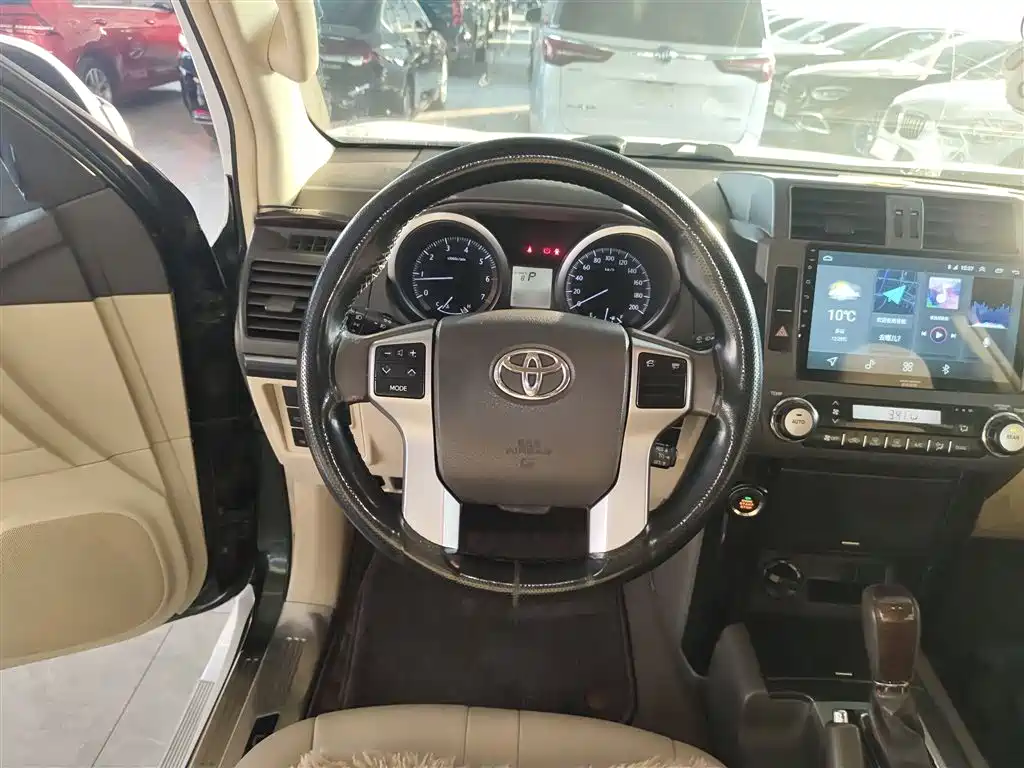 Toyota Prado 2015 — фото 11