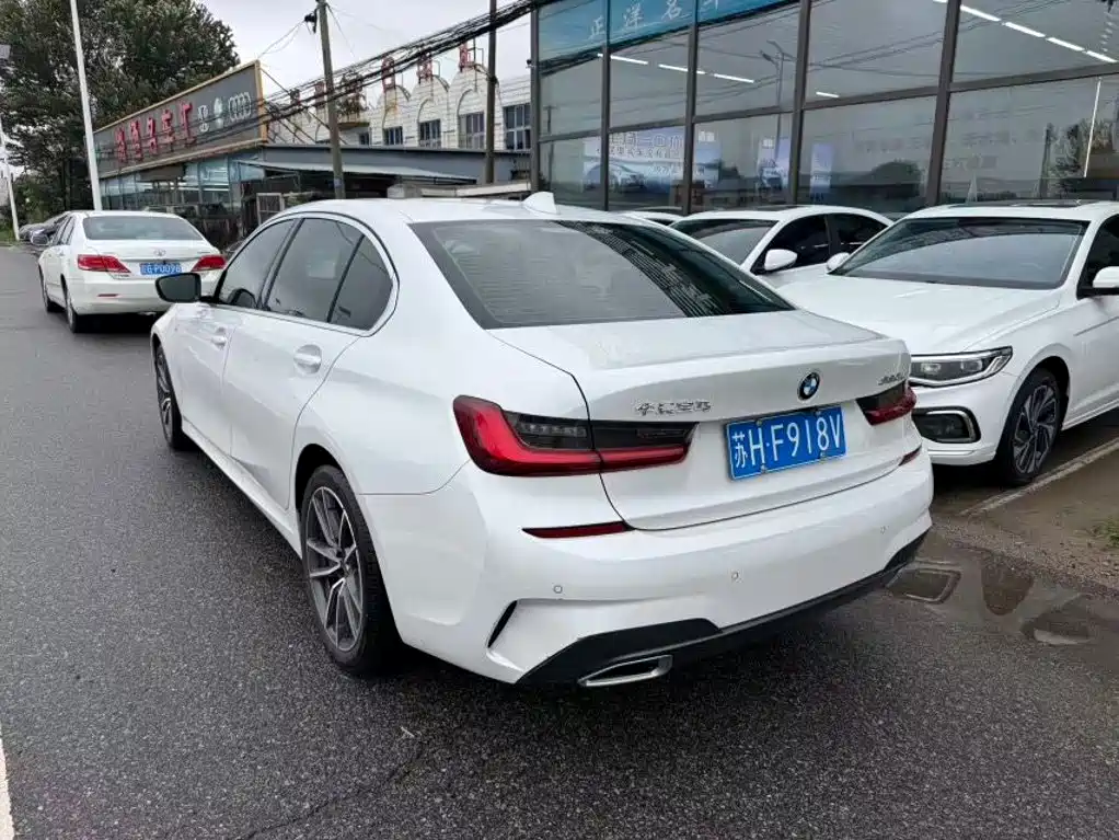 BMW 3 Series 2022