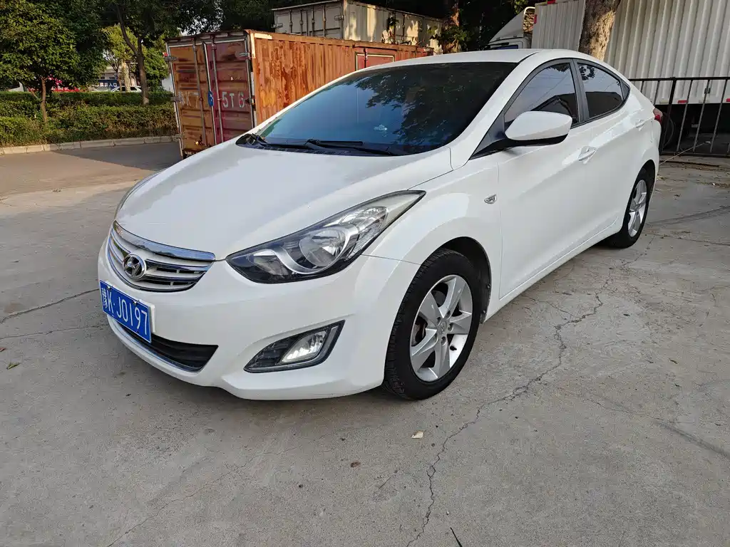 Hyundai Elantra Langdong 2014