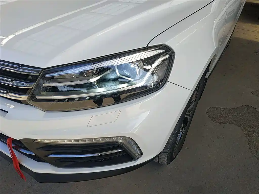 Zotye T600 Coupe 2017 — фото 15