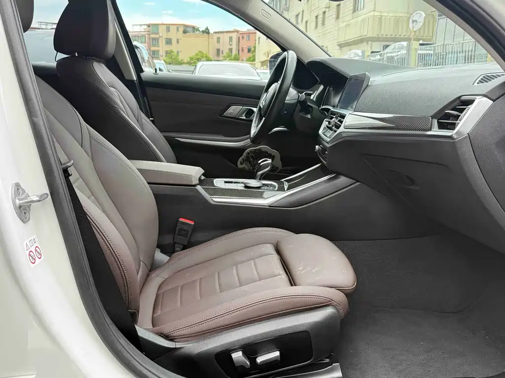 BMW 3 Series 2021