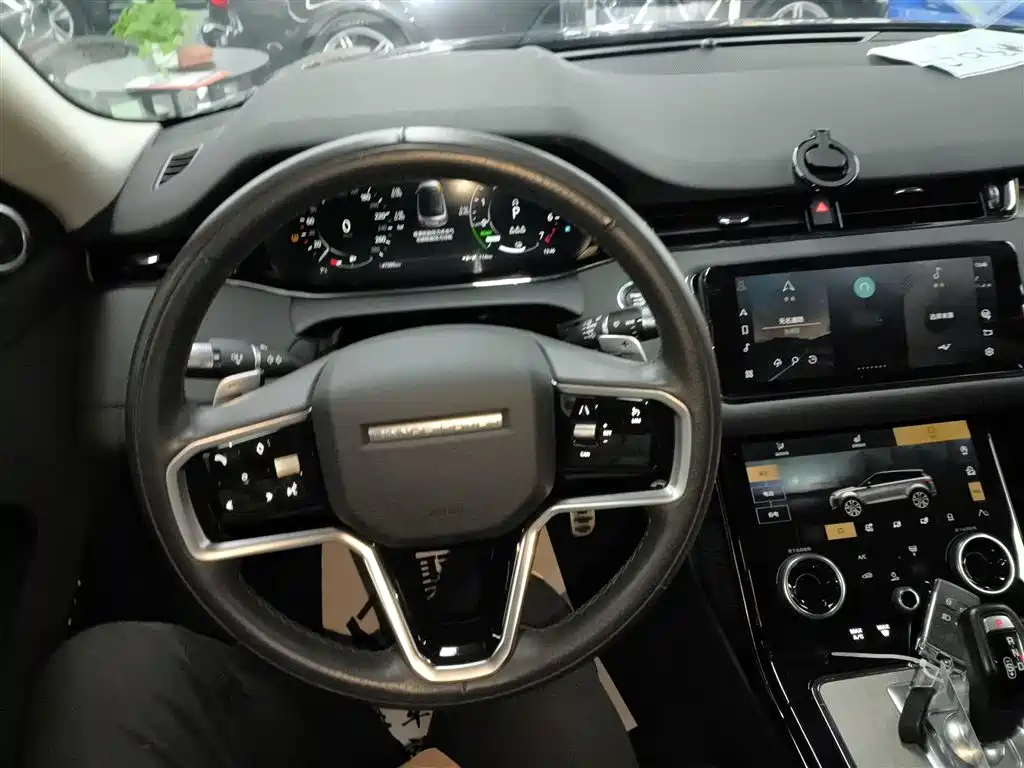Land Rover Evoque PHEV 2022 — фото 12