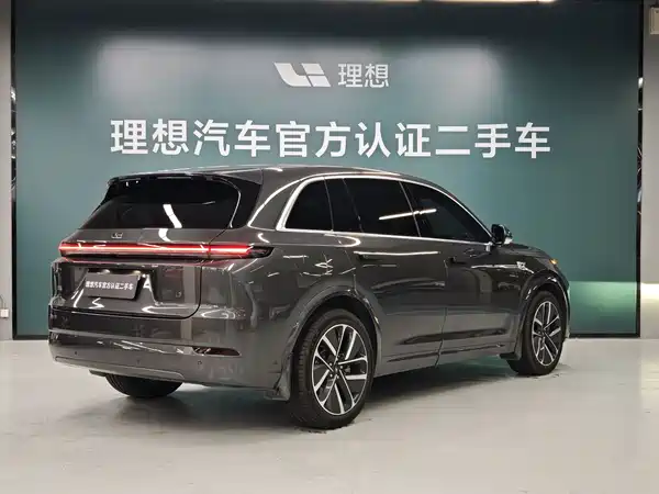 Li Auto L7 2025