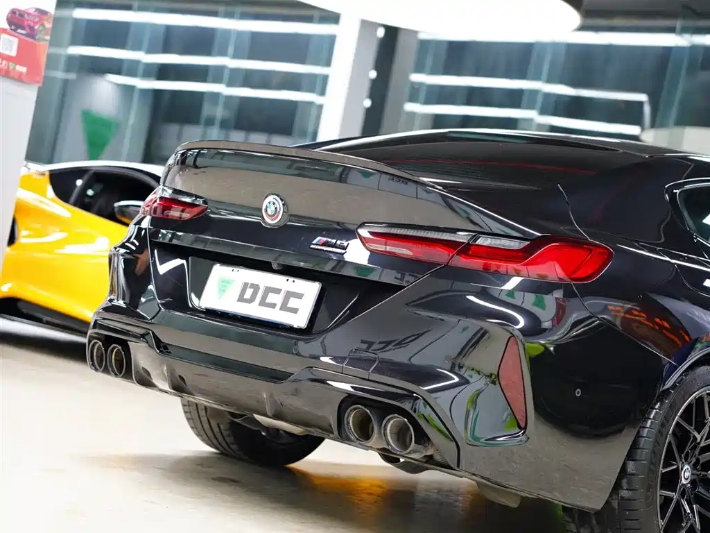 BMW M8 2022 — фото 8