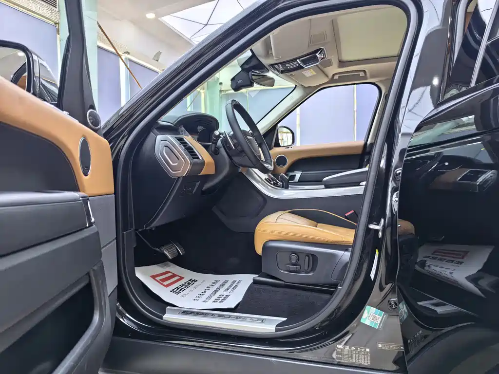 Land Rover Sport 2020 — фото 13