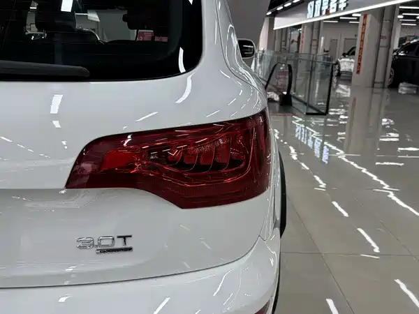 Audi Q7 2012