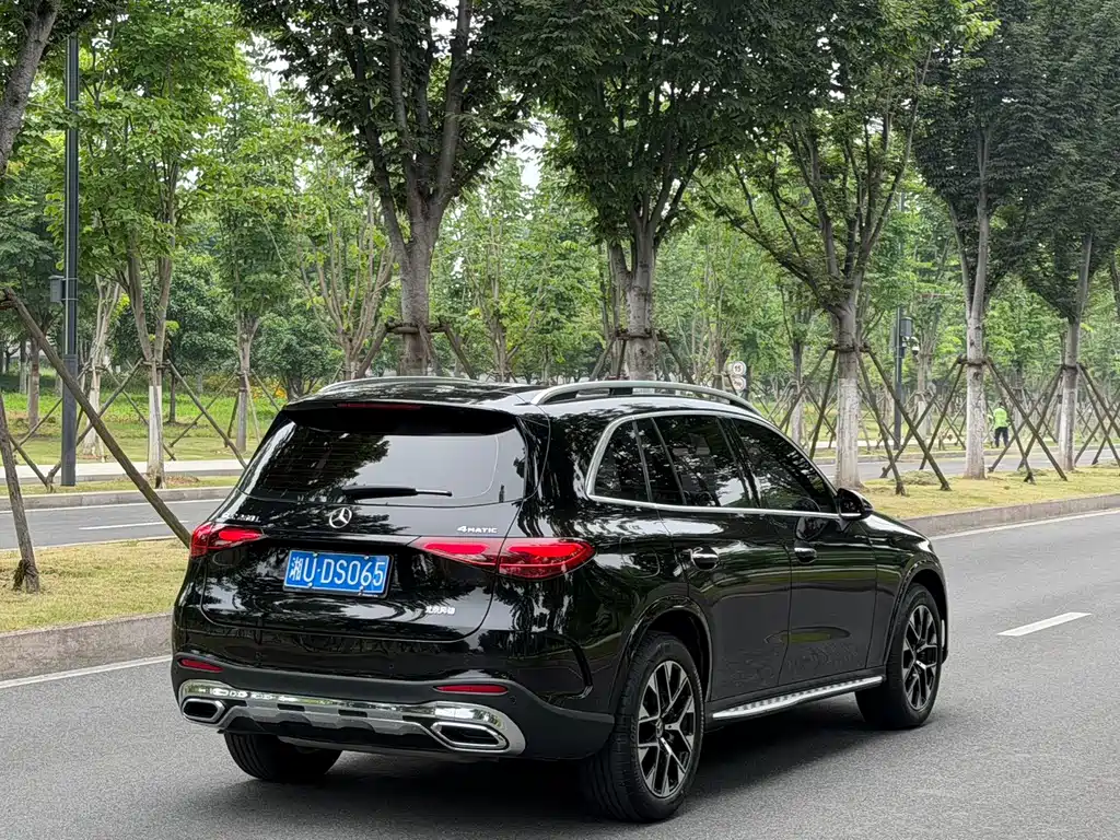 Mercedes-Benz GLC 2023