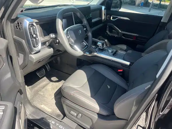 Jetour Traveller 2023