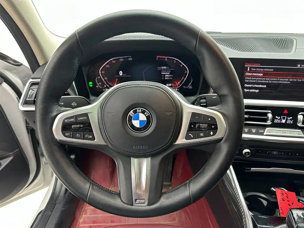 BMW 3 Series 2021 — фото 18
