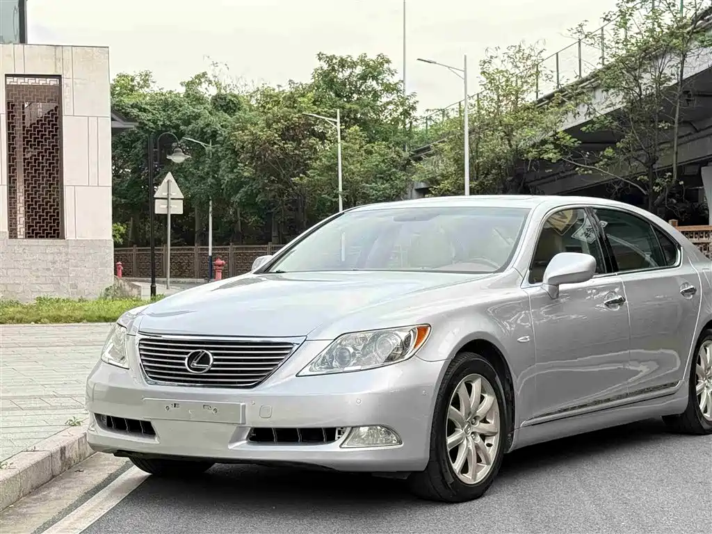Lexus LS 2008 — фото 13