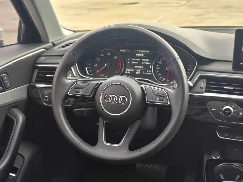 Audi A4L 2019 — фото 20