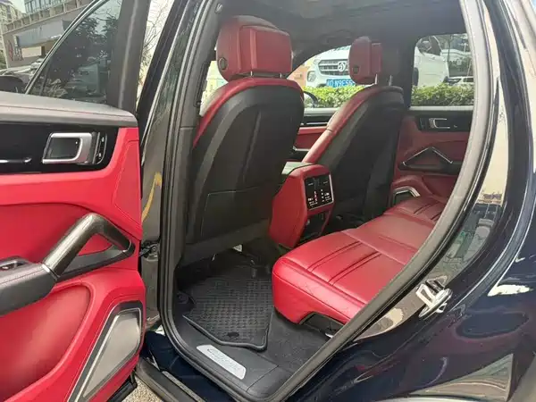 Porsche Cayenne 2020