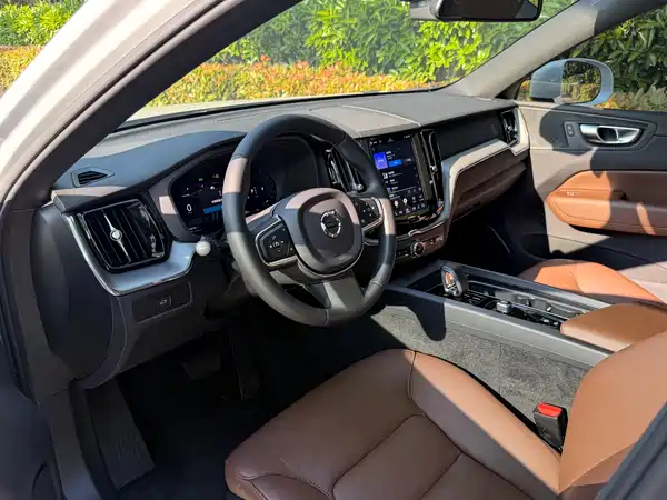 Volvo XC60 2023