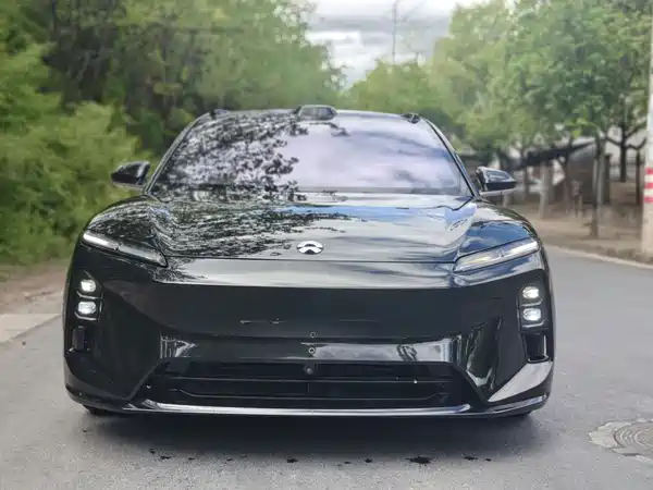 NIO ET5T 2025